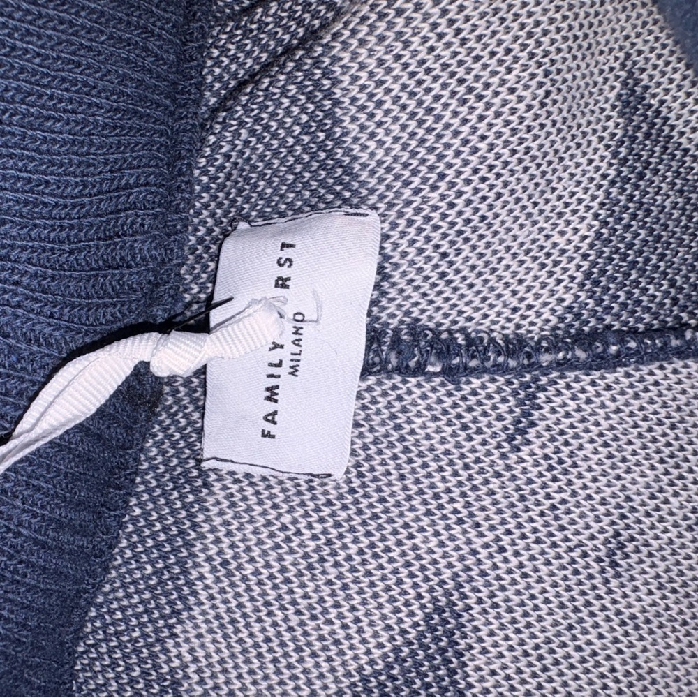 Family First Milano Blue Jacquard Floral Knit Shorts Made in Italy Size M $264 - Picture 5 of 9